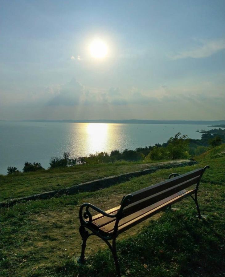 The Blue Cottage Akarattya Balatonkenese Exterior photo